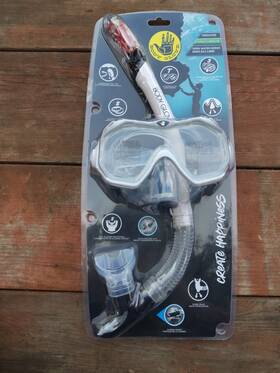Body Glove 882930196943 New - Predator Snorkel W Goggles And Gopro Mount Adult Scuba Body Glove 882930196943 New - Predator Snorkel W Goggles And Gopro Mount Adult Scuba