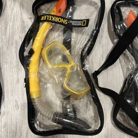 Vea2 National Geographic Snorkeler 2185 Nat Geo Silicone Combo With Mask And Viva Snorkel Yellow Vea2 National Geographic Snorkeler 2185 Nat Geo Silicone Combo With Mask And Viva Snorkel Yellow