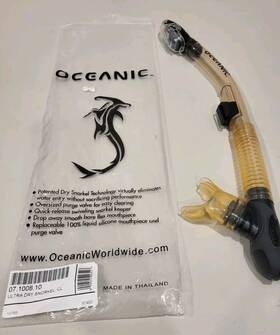 07.1008.10 Oceanic Ultra Dry Snorkel Black Genuine Euc