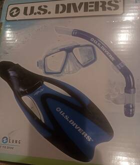 274690 U.s. Divers Snorkeling Set Us Blue Adult Size Medium 6 1/2 - 8 40-42 New Sealed 274690 U.s. Divers Snorkeling Set Us Blue Adult Size Medium 6 1/2 - 8 40-42 New Sealed