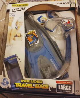 U.s. Divers 449565 New U.s. Adult Snorkeling Set - Mask Fins Snorkel And Gear Bag Large