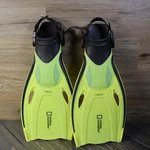 National Geographic TUNA44 Swim Snorkel Fins S/m 4.5-8.5 Yellow Black Adjustable. Fixed Price $15.99.