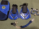 Nice Us Divers Adult 7-10 Snorkeling Set Shredder Fins Goggles Mask Free Ship Nc. Fixed Price $25.00.