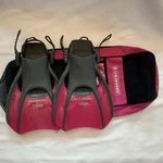 U.s. Divers Trek Fin Raspberry Size (4-7). Fixed Price $25.00.