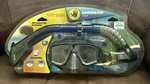Body Glove Diamond Vu 4 Window Mask & Delight Dry Adult Snorkeling Gear. Fixed Price $39.99.