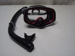 Poi Pounders 2 Pc Silicone Napoleon Combo Mask & Snorkel Set. Fixed Price $15.95.