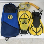 Us Divers Snorkel Set Aqua Lung Shredder Ii Fins Mask Blue Mesh Carry Bag 7-10. Fixed Price $35.00.