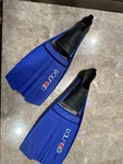 Small Size Dolfino Dive Swim High Performance Fins 4-6 Women 5-7. Fixed Price $5.30.