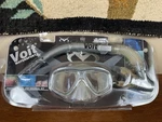 Voit VC203 Manta Ray Mask Snorkel Set Classic Series Open Box Unused. Fixed Price $9.74.