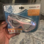 New Speedo Junior Hybrid Mask Sealed Swimming Goggles. Fixed Price $9.99.