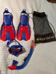 Body Glove Snorkel Set With Gear Bag Size Youth Xxl. Fixed Price $16.80.