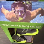 Dolfino Adult Mask & Snorkel Set Green/black 12+ WMC13692YBK Upc 195194019256. Fixed Price $12.48.
