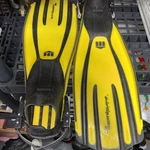 Mares Plana Avanti Quattro Scuba Diving Fins Made Italy Size Regular. Fixed Price $35.99.