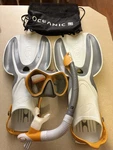 Oceanic Adult Snorkeling Set Men 9-13 Mask, Dry-top Snorkel,fins + Carry Bag. Fixed Price $25.00.