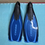 Cressi Adult Snorkeling & Scuba Diving Fins Full Foot Pocket Us 6-7. Fixed Price $60.00.