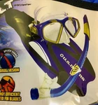 Divers Adult Snorkeling Set W/ Adjustable Mask, Snorkel, Small Fins (5-6.5). Fixed Price $39.99.