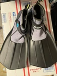 Wildhorn Topside Hydro Walkable Fin Shoes Flippers Women Size 8-8.5 Youth Sz 6-7. Fixed Price $49.94.