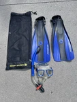 Aqua Lung/ Body Glove Sport Snorkeling Set S/m Fins Mask, And Bag Vguc. Fixed Price $19.99.