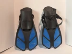 Seavenger Snorkel Swimming Training Fins Mesh Bag Set Combo Adult Kids Blue. Fixed Price $15.00.