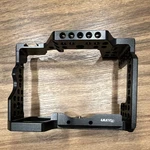 Uurig Black Aluminum Dslr Video Cage For Camera With Accessory Mount. Fixed Price $39.98.