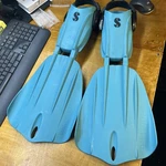 Scubapro - Seawing Nova Fins Medium Teal Diving Snorkeling Open Heel. Fixed Price $225.00.